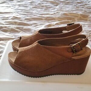 Vionic Trixie Platform Wedge sz 10 ltan eather